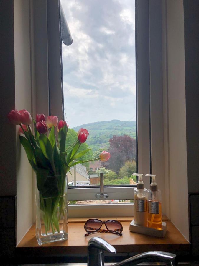 Hilltop House Is A Welcoming 2 Bedroom Property Matlock  Eksteriør bilde